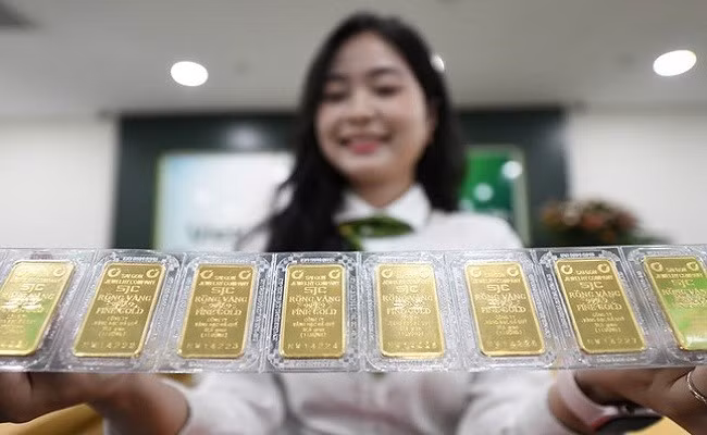 Giá vàng hôm nay 8/3 quay đầu tăng 1,2 triệu đồng/lượng