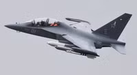 may-bay-huan-luyen-yak-130-17725925642551586902311.jpg