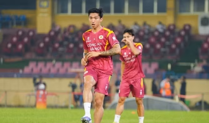Đoàn Văn Hậu bị treo giò ở vòng 5 V-League 2026/27.