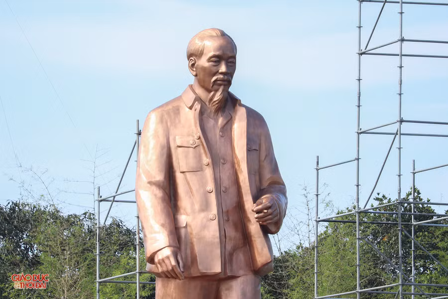 tuongbac10.jpg