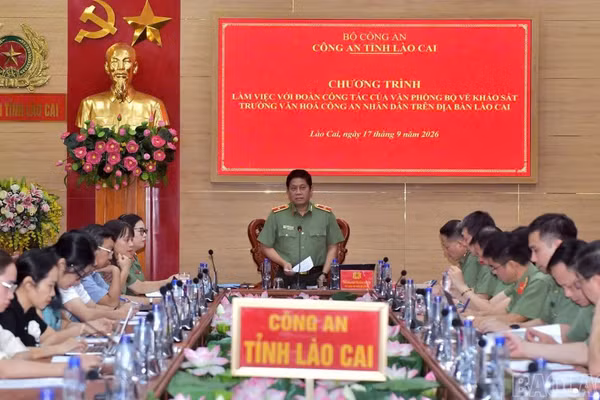 Đoàn công tác của Bộ Công an làm việc tại tỉnh Lào Cai. Nguồn ảnh: Báo Lào Cai.
