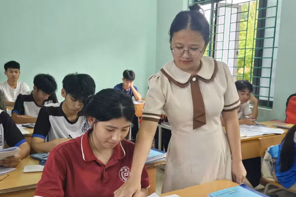 Cô trò các trường đang miệt mài ôn luyện trong thời điểm "nước rút".