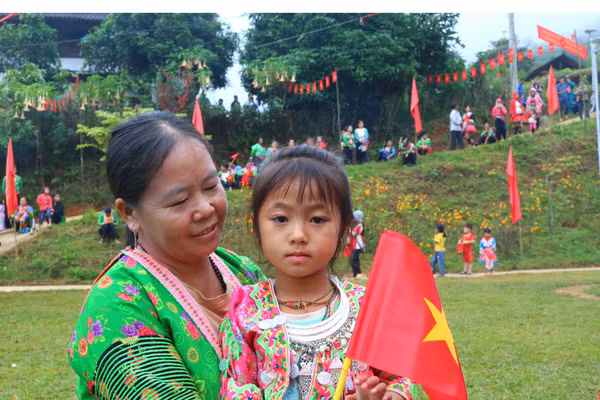 Từ việc triển khai hiệu quả chương trình, dự án hỗ trợ của nhà nước mà đời sống của nhân dân xã Nà Tấu ngày càng được nâng cao. (Ảnh: Quàng Tân).