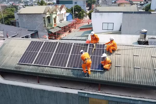 Công ty Điện lực Điện Biên đã chủ động triển khai chương trình lắp đặt hệ thống điện mặt trời mái nhà tự sản xuất, tự tiêu thụ.