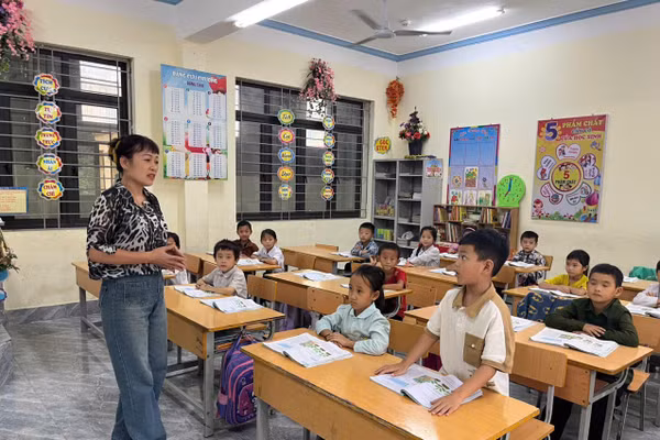 Xã Mường Tùng xác định nâng cao dân trí, duy trì xóa mù chữ là nhiệm vụ thường xuyên, lâu dài, gắn với phát triển kinh tế và chuyển đổi số nông thôn.