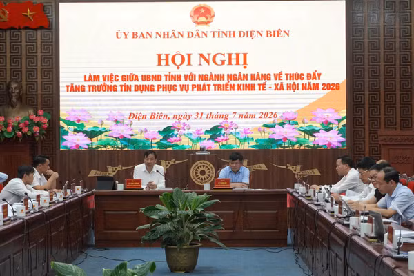 Toàn cảnh hội nghị.