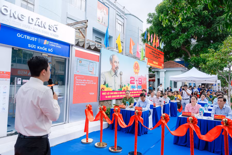 Các điểm hỗ trợ hiện diện ngay sát gần nơi sinh sống, làm việc mang lại cảm giác an tâm khi nhu cầu chăm sóc sức khỏe luôn được đáp ứng kịp thời.
