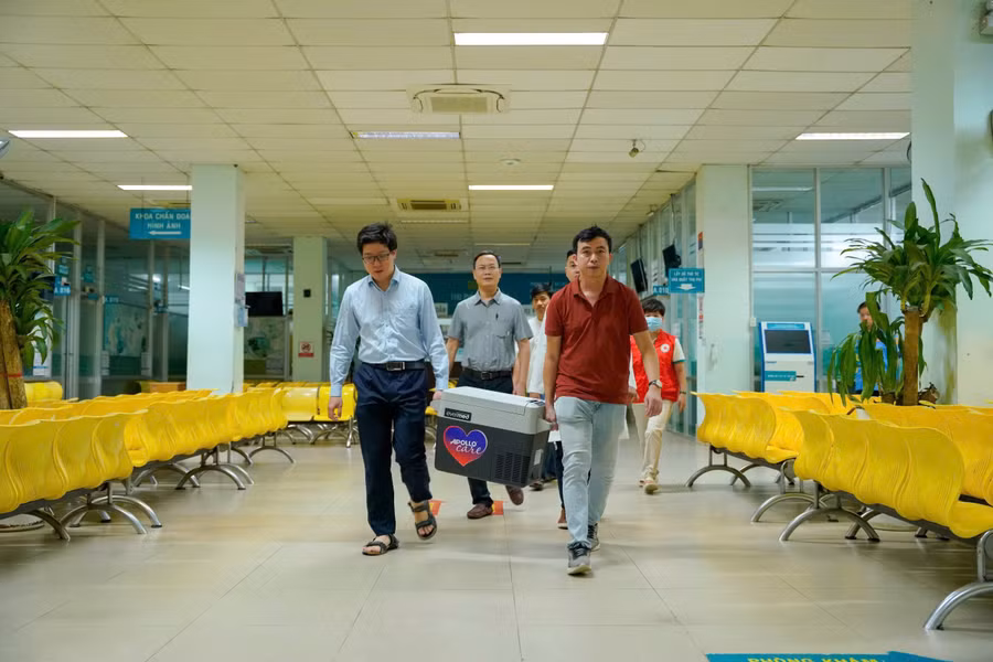 Hành trình vận chuyển trái tim hiến tặng. 