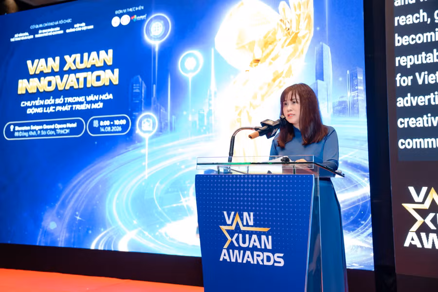 Bà Ninh Thị Thu Hương – Cục trưởng Cục Văn hóa Cơ sở (Bộ VH-TT&DL), phát biểu tại sự kiện. 