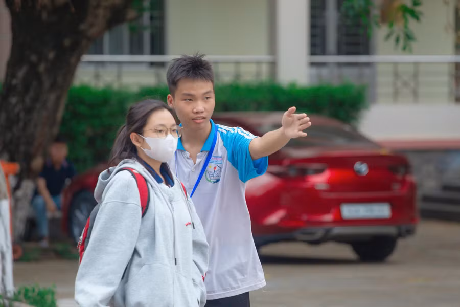 z7923174486718-43910f72bffcde61dab002aec97fb669.jpg