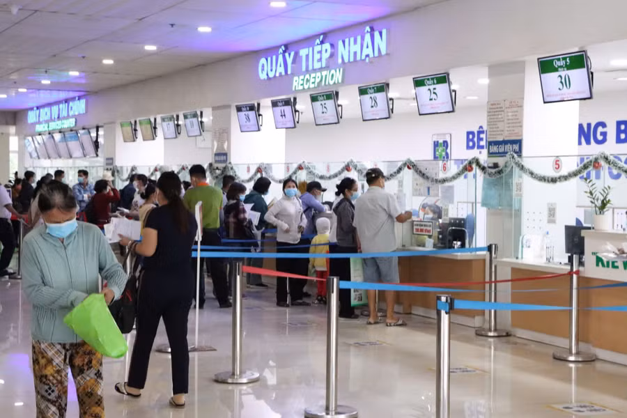 Quầy tiếp nhận tại Bệnh viện Ung Bướu TPHCM.