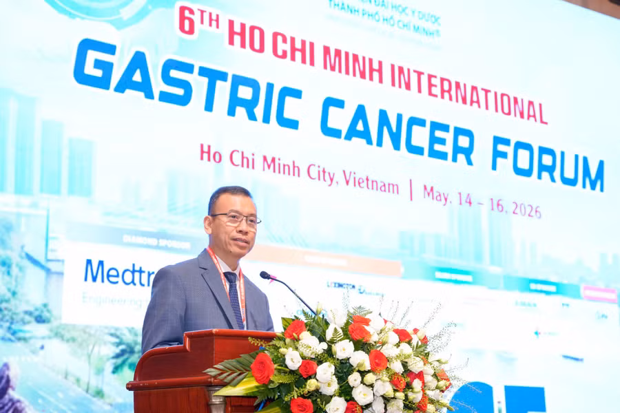 gs-ts-bs-nguyen-hoang-dinh-pho-giam-doc-benh-vien-dai-hoc-y-duoc-tp-ho-chi-minh-phat-bieu-tai-higcf-2026-nhan-manh-vai-tro-ket-noi-hoc-thuat-va-cap-nhat-tien-bo.jpg