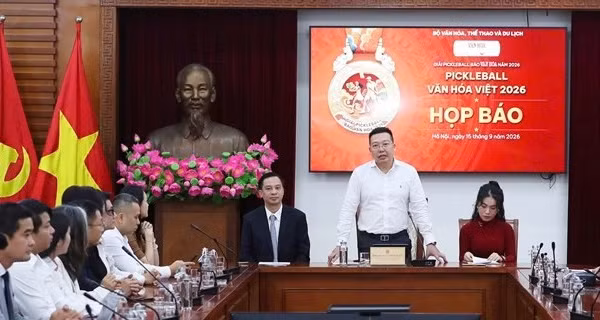 Quang cảnh buổi họp báo.