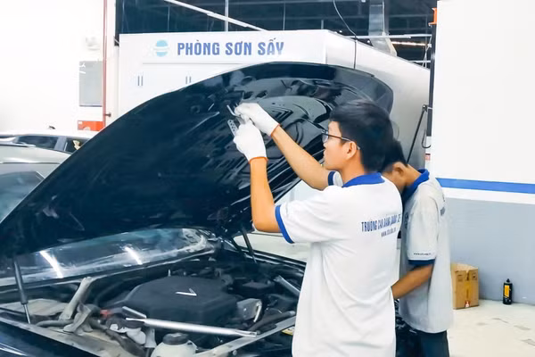 Sinh viên Trường Cao đẳng Quốc tế TP.HCM.