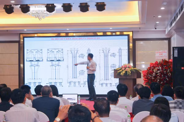 Các chuyên gia chia sẻ kinh nghiệm làm thực tế.