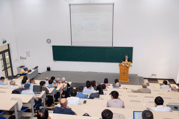 Quang cảnh buổi hội thảo.