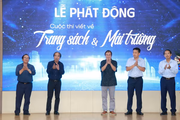 Phát động cuộc thi viết về 'Trang sách và Mái trường'
