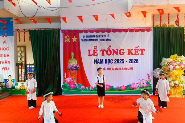 Trẻ mầm non Trường Mầm non Lương Năng.