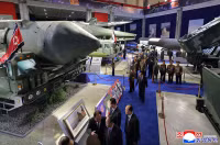 chum-anh-trien-lam-thiet-bi-quan-su-trieu-tien-2025-013.jpg