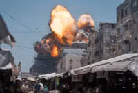chum-anh-khoanh-khac-mot-cuoc-khong-kich-vao-thanh-pho-gaza-01.jpg