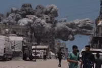 chum-anh-khoanh-khac-mot-cuoc-khong-kich-vao-thanh-pho-gaza-05.jpg