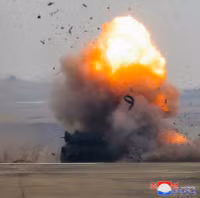 ong-kim-jong-un-chi-dao-cong-tac-nghien-cuu-uav-010.jpg