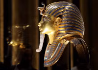 chum-anh-ben-trong-kho-bau-cua-vua-tutankhamun-1105-022.jpg