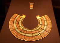 chum-anh-ben-trong-kho-bau-cua-vua-tutankhamun-1105-014.jpg