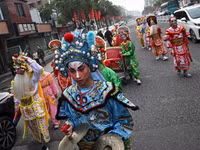 can-canh-dieu-mua-nua-kung-fu-nua-opera-9.jpg