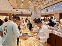 vang-dubai-3.jpg
