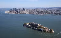 chum-anh-nha-tu-alcatraz-060505-02.jpg