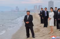 chum-anh-trieu-tien-khanh-thanh-khu-du-lich-bien-wonsan-kalma-012.jpg