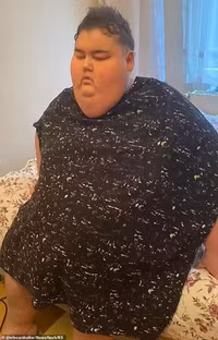 chien-than-mukbang-qua-doi-sau-nhieu-tuan-nam-vien-3.jpg