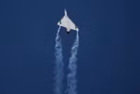 chum-anh-dubai-air-show-1105-09.jpg