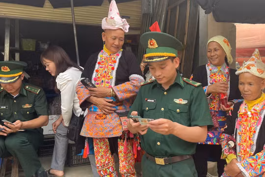 Lớp học chuyển đổi số đặc biệt. Ảnh NVCC.
