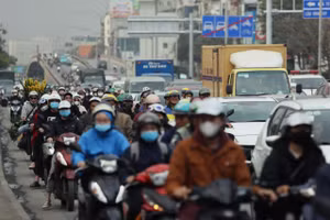 Hà Nội: Đường phố rét đậm trong ngày đầu đi làm