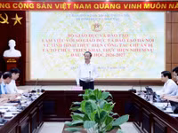 Thứ trưởng Thường trực Phạm Ngọc Thưởng phát biểu tại buổi làm việc.