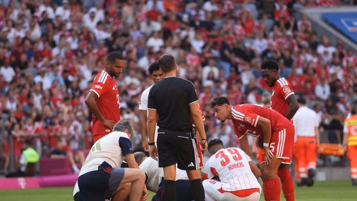 Nguyên nhân sao Bayern Munich đổ gục xuống sân 2 lần trong 4 ngày