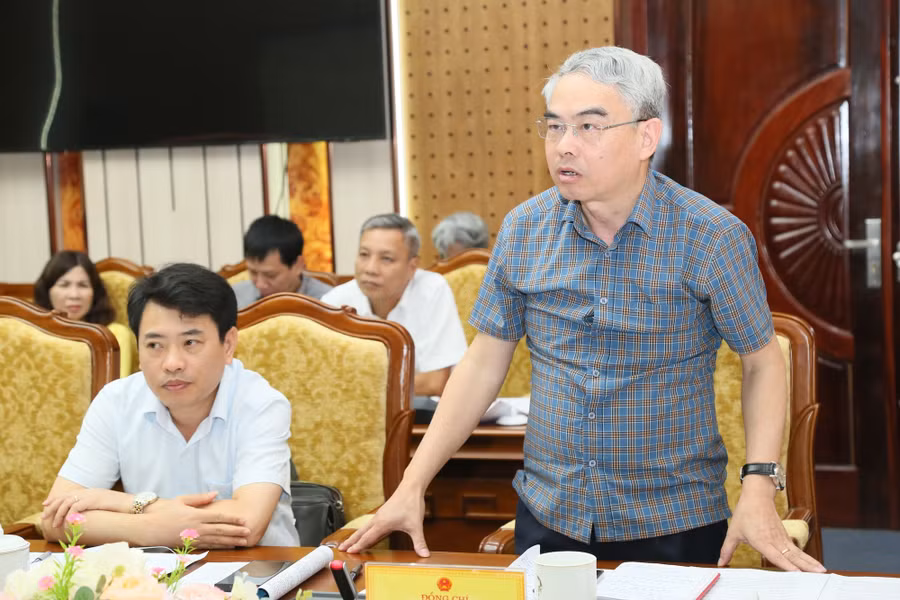ong-pham-dong-thuy.jpg