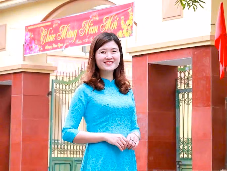 Bà Nguyễn Thị Thùy Trang - Bí thư Chi bộ, Hiệu trưởng Trường Tiểu học và THCS Quang Trung (phường Phố Hiến) ứng cử viên ĐBQH Khóa XVI. Ảnh: NVCC