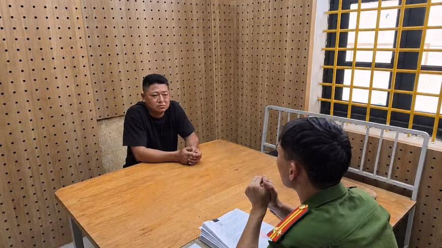 Trịnh Văn Hải tại Cơ quan Công an. Ảnh: Công an tỉnh Hưng Yên cung cấp.