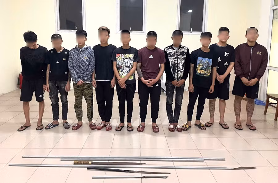 Các đối tượng trong vụ việc tại cơ quan Công an. Ảnh: Công an tỉnh Hưng Yên