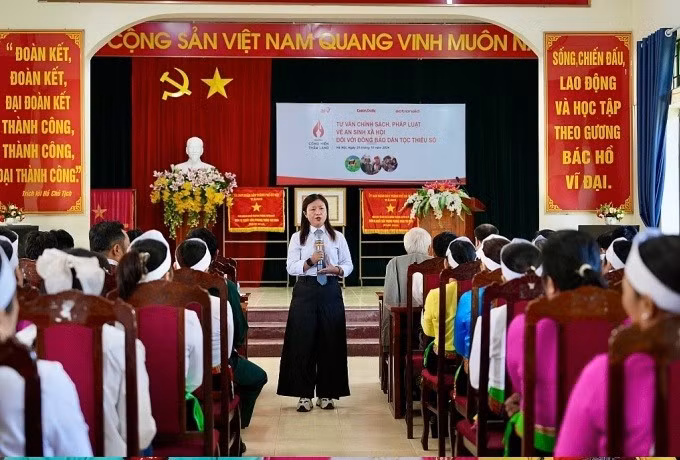 mang-nhung-chinh-sach-an-sinh-gan-hon-voi-dong-bao-dan-toc-thieu-so-2-6007-4493.jpg