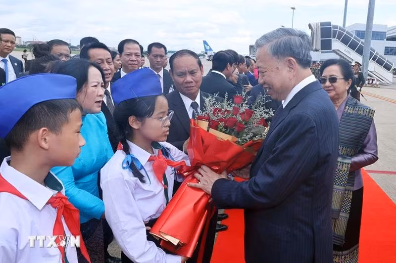 chu-tich-nuoc-ket-thuc-tot-dep-chuyen-tham-cap-nha-nuoc-toi-chdcnd-lao-04.jpg