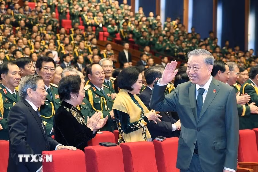 tong-bi-thu-du-le-ky-niem-80-nam-ngay-thanh-lap-quan-doi-nhan-dan-viet-nam-10.jpg