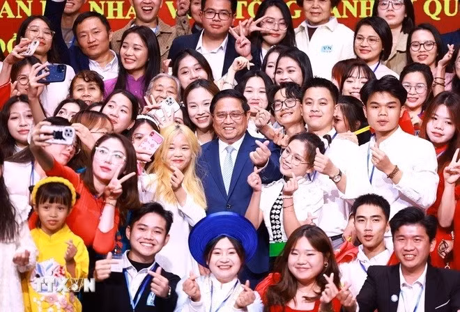 thu-tuong-nguoi-viet-tai-van-nam-gin-giu-phat-huy-quan-he-viet-trung-4.jpg