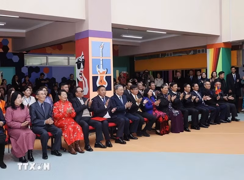 tong-bi-thu-chu-tich-nuoc-tham-truong-mang-ten-chu-tich-ho-chi-minh-tai-mong-co08.jpg