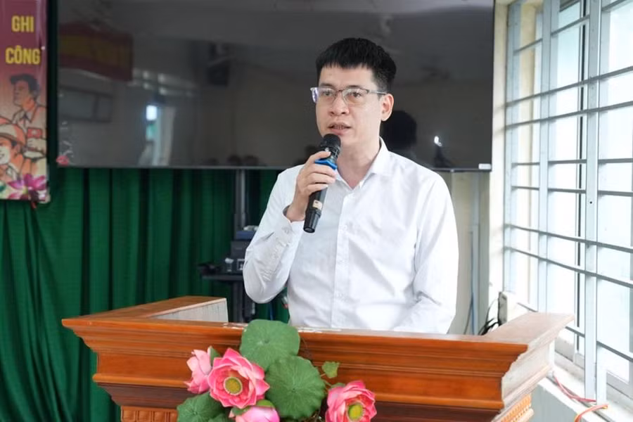 Chuong-trinh-'Ghi-cong-on-dap-nghia-tinh'-1.jpg