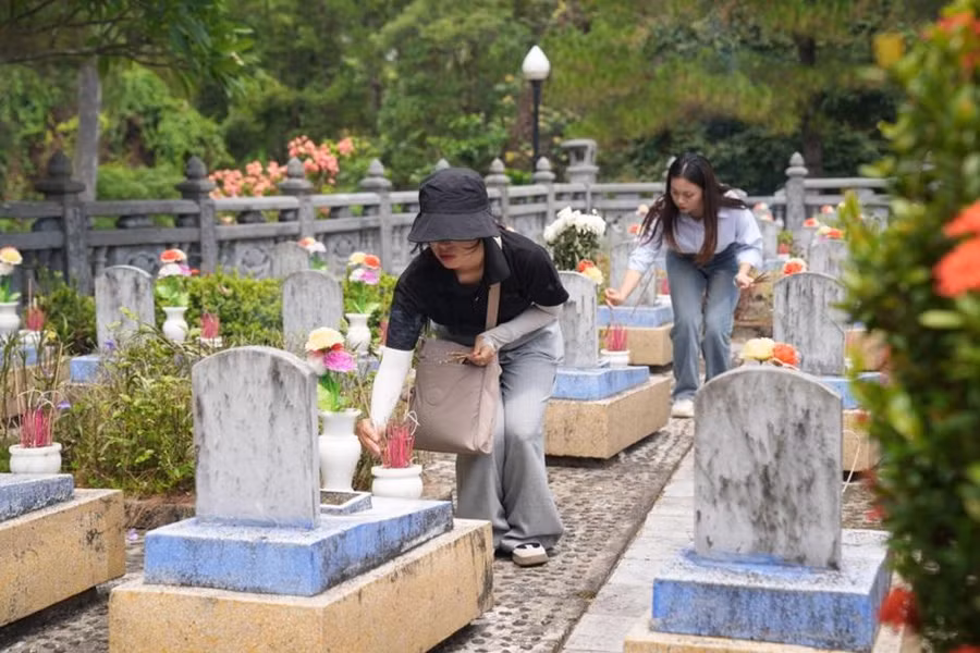 Chuong-trinh-'Ghi-cong-on-dap-nghia-tinh'-7.jpg
