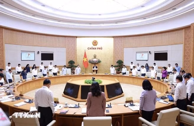 Thu-tuong--Thang-7-thuc-hien-tang-luong-co-so-song-lam-phat-tang-khong-dang-ke-2.jpg